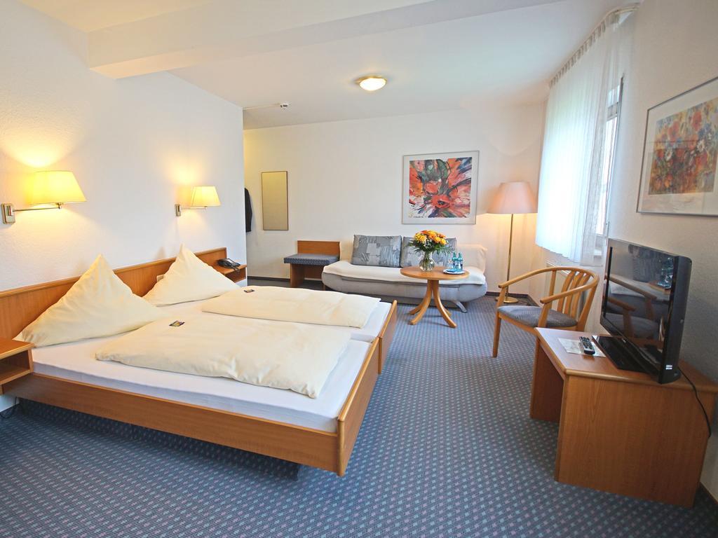 City Hotel Mark Michelstadt Room photo