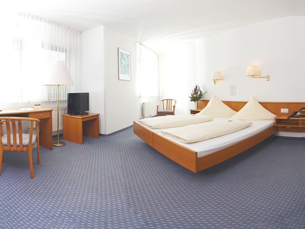 City Hotel Mark Michelstadt Room photo